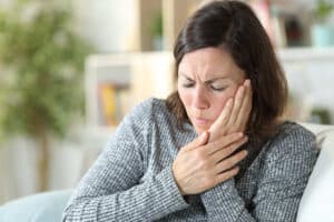 כאב בלסת - סיבות ודרכי טיפול ב TMJ ע"י דיקור סיני וטכניקות נוספות